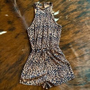 Leopard romper